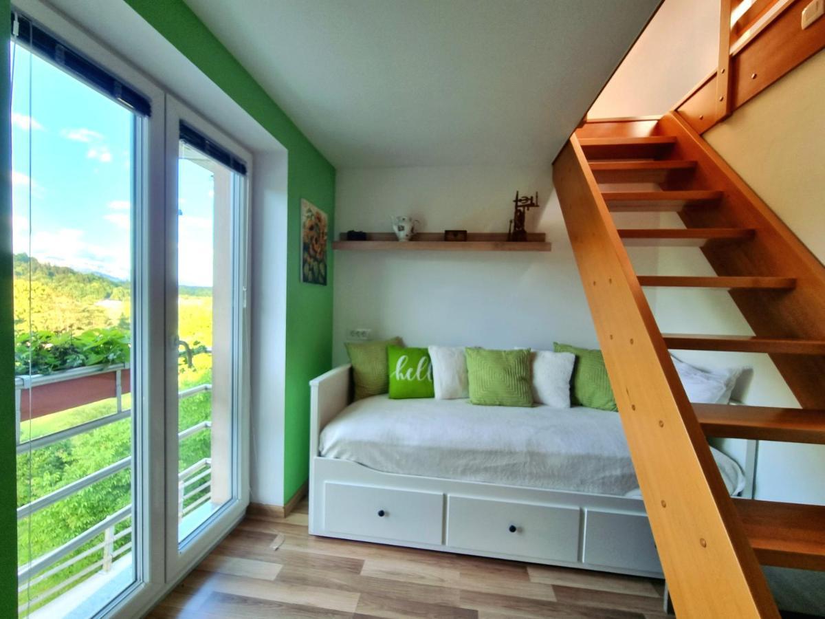 Gartnar Home -Hiska S Pridihom Domacnosti In Pogledom Na Hribe. Radovljica Exteriér fotografie