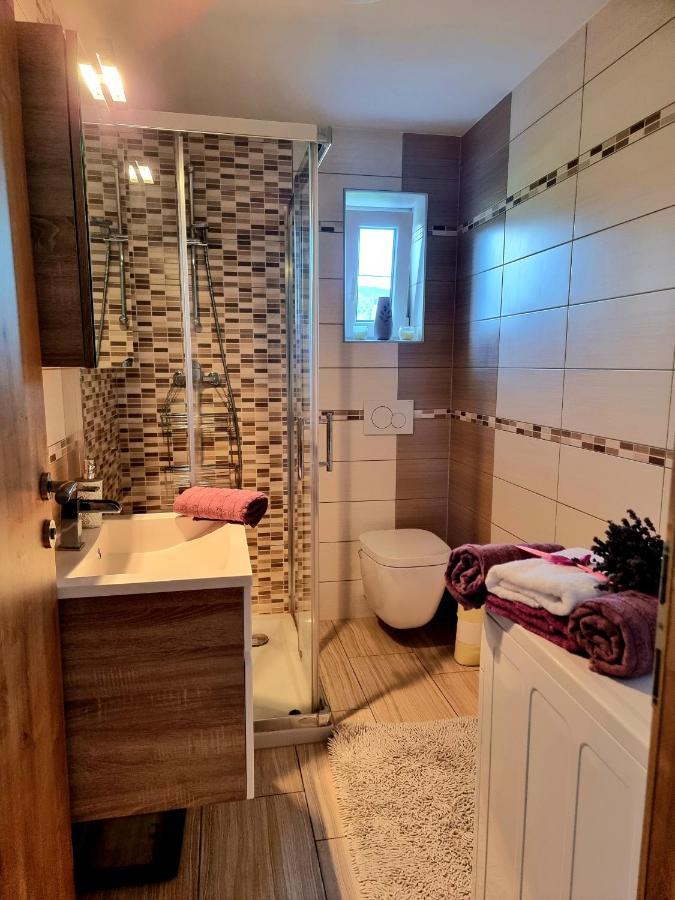 Gartnar Home -Hiska S Pridihom Domacnosti In Pogledom Na Hribe. Radovljica Exteriér fotografie